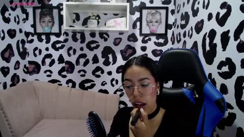 Stephania online show from February 6, 11:54 am