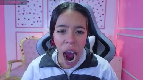 Stephania online show from October 17, 11:46 am