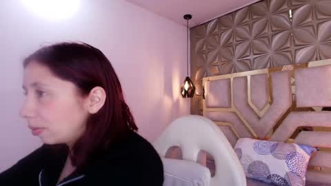 Stephaniesun  online show from May 18, 12:55 pm