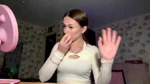 Snapshot of stephaniflicek chatting on February 25, 2:59 pm Stephani online show from February 25, 2:59 pm