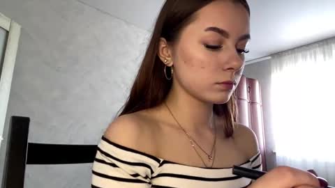 Stephani online show from March 21, 11:59 am