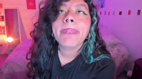 Stephanie  online show from January 9, 1:50 am