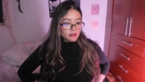 Stephanie  online show from January 18, 3:32 am