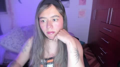 Stephanie  online show from March 25, 2:06 am