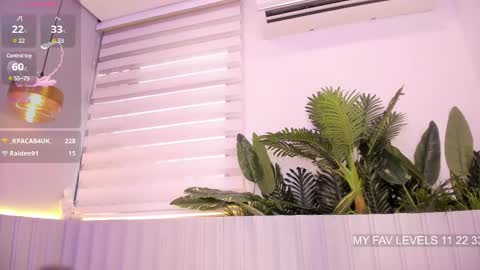 Stephany  online show from February 13, 4:39 pm