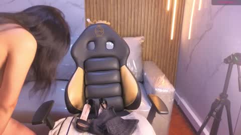 stephany_rodriguez_ online show from November 28, 12:19 pm