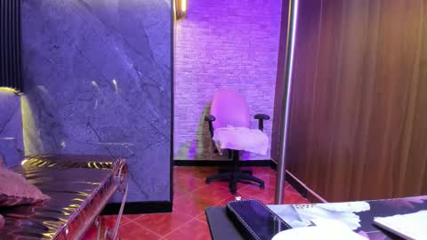 stephany_rodriguez_ online show from December 19, 12:12 pm