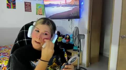 Stephany  independient model  online show from January 29, 2:51 am