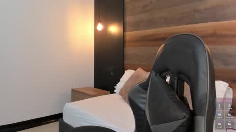 S T E P H A N Y A online show from November 21, 7:12 pm