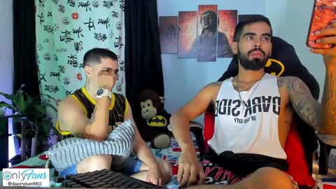 Snapshot of stephenbrown_ chatting on December 17, 11:59 pm ................ online show from December 17, 11:59 pm