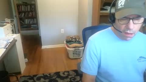 stephenhal9 online show from September 13, 3:12 pm