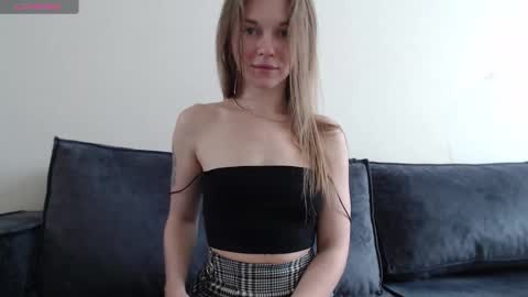 Steph online show from March 12, 9:15 am