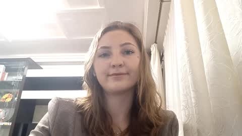 Stephanie online show from December 20, 5:20 pm