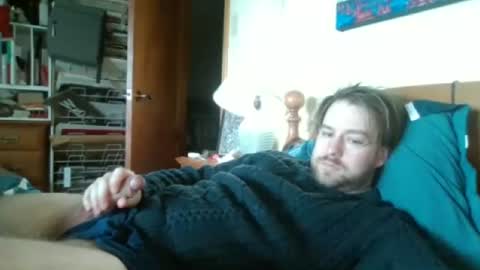 Snapshot of sterben13v chatting on May 11, 11:05 am Ian23602 online show from May 11, 11:05 am