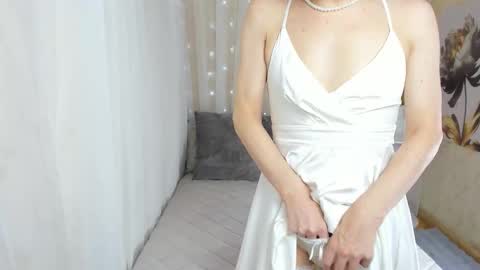Snapshot of stesnyashkaalice chatting on October 22, 12:49 pm Alice online show from October 22, 12:49 pm