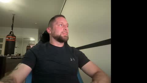 steve897819 online show from October 22, 5:24 pm