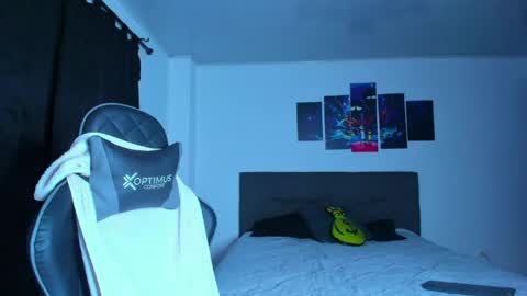steve_coltt online show from April 23, 2:57 am