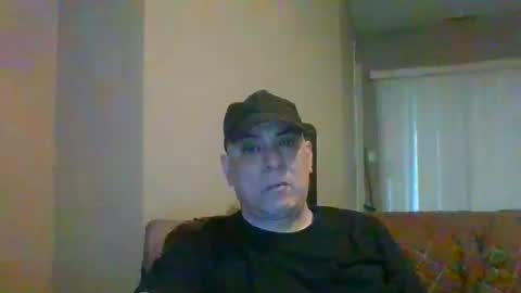 Snapshot of stevecv67 chatting on December 1, 3:39 pm Steve online show from December 1, 3:39 pm