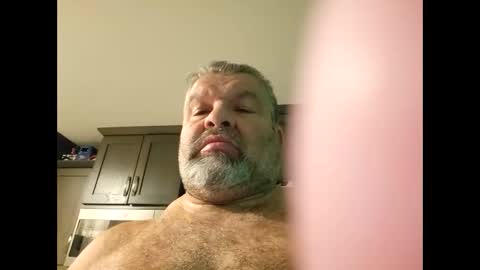 Snapshot of steved6001 chatting on December 17, 3:39 am steved6001 online show from December 17, 3:39 am