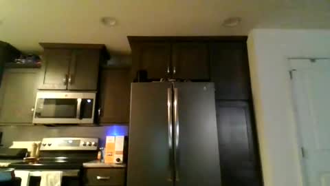 Snapshot of steved6001 chatting on January 9, 2:54 am steved6001 online show from January 9, 2:54 am