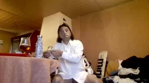Snapshot of stevefromfrance chatting on May 10, 7:57 am stevefromfrance online show from May 10, 7:57 am