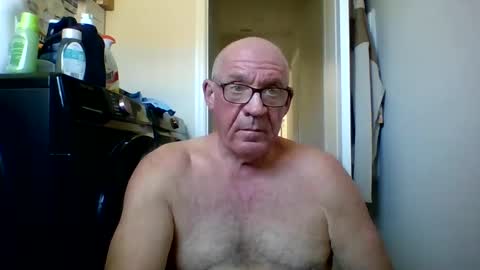 stevejons47 online show from September 24, 4:32 pm