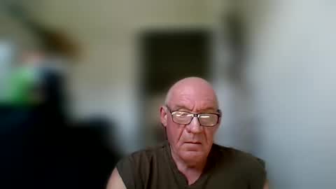 stevejons47 online show from October 1, 3:07 pm