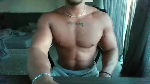 Snapshot of stevenbr359 chatting on November 10, 11:04 pm stevenbr359 online show from November 10, 11:04 pm