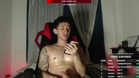 Snapshot of stevensex501 chatting on February 11, 4:28 am steven online show from February 11, 4:28 am