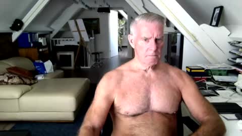 Snapshot of stevetwo chatting on July 10, 12:08 pm stevetwo online show from July 10, 12:08 pm