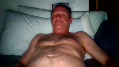 steviehard7 online show from September 16, 7:09 am