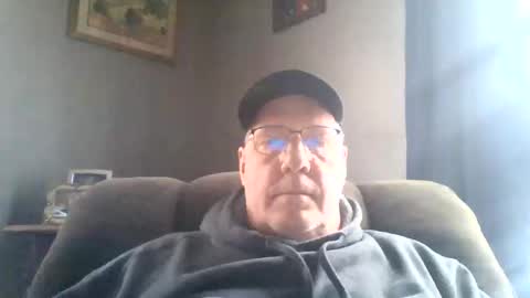 Snapshot of stew1014 chatting on January 10, 5:02 pm bobby online show from January 10, 5:02 pm