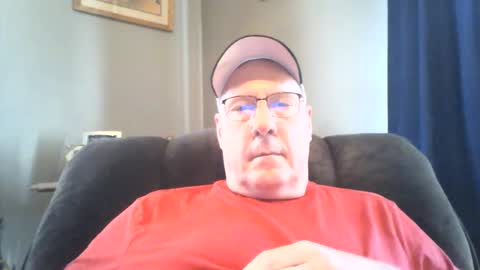 Snapshot of stew1014 chatting on October 3, 7:44 pm bobby online show from October 3, 7:44 pm