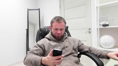 Stewart Barnz online show from January 10, 3:52 am