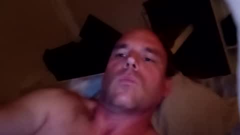 stewbeey online show from April 13, 5:51 pm