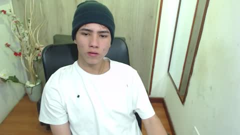 Stich online show from February 10, 1:04 pm