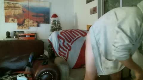 stickey online show from November 16, 6:41 am