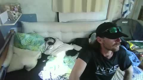 stiff0ne904566 online show from May 20, 2:40 am