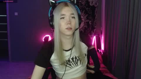 Snapshot of stiff_boys chatting on February 27, 5:46 pm Steve online show from February 27, 5:46 pm