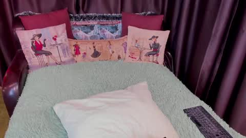 StiphlerMomy online show from December 30, 1:58 pm