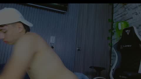 stiven leal online show from January 11, 6:46 pm