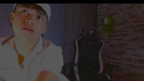 stiven leal online show from January 14, 8:20 am