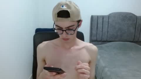 stiv_grant online show from May 26, 2:07 am