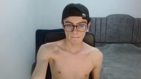 stiv_grant online show from June 3, 11:32 pm