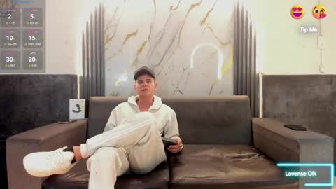 friends online show from May 15, 3:46 am