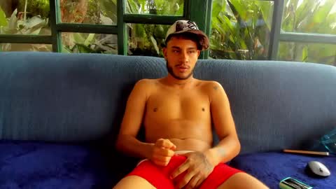 StivennCardona online show from April 24, 4:09 pm