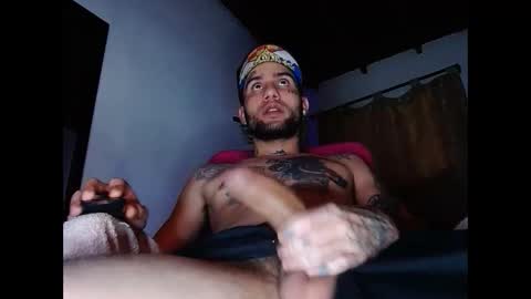 Snapshot of stivenunivers996 chatting on January 11, 12:44 am stiven online show from January 11, 12:44 am