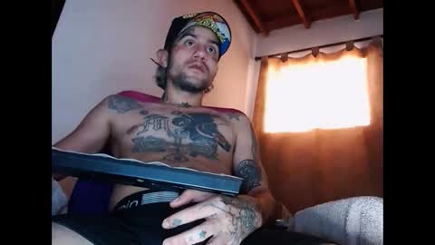 Snapshot of stivenunivers996 chatting on February 2, 3:28 pm stiven online show from February 2, 3:28 pm