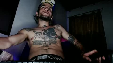 Snapshot of stivenunivers996 chatting on February 9, 5:08 am stiven online show from February 9, 5:08 am