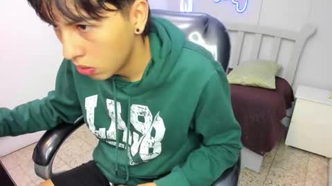 Stiwen online show from September 26, 12:31 pm